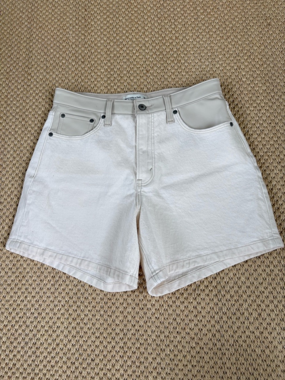 Abercrombie & Fitch The Dad Short High Rise With Faux Leather